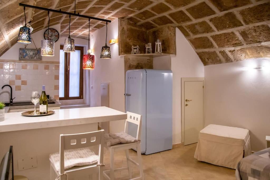 Casa Vacanze Da Angela - Erasmo 34 Альгеро Экстерьер фото
